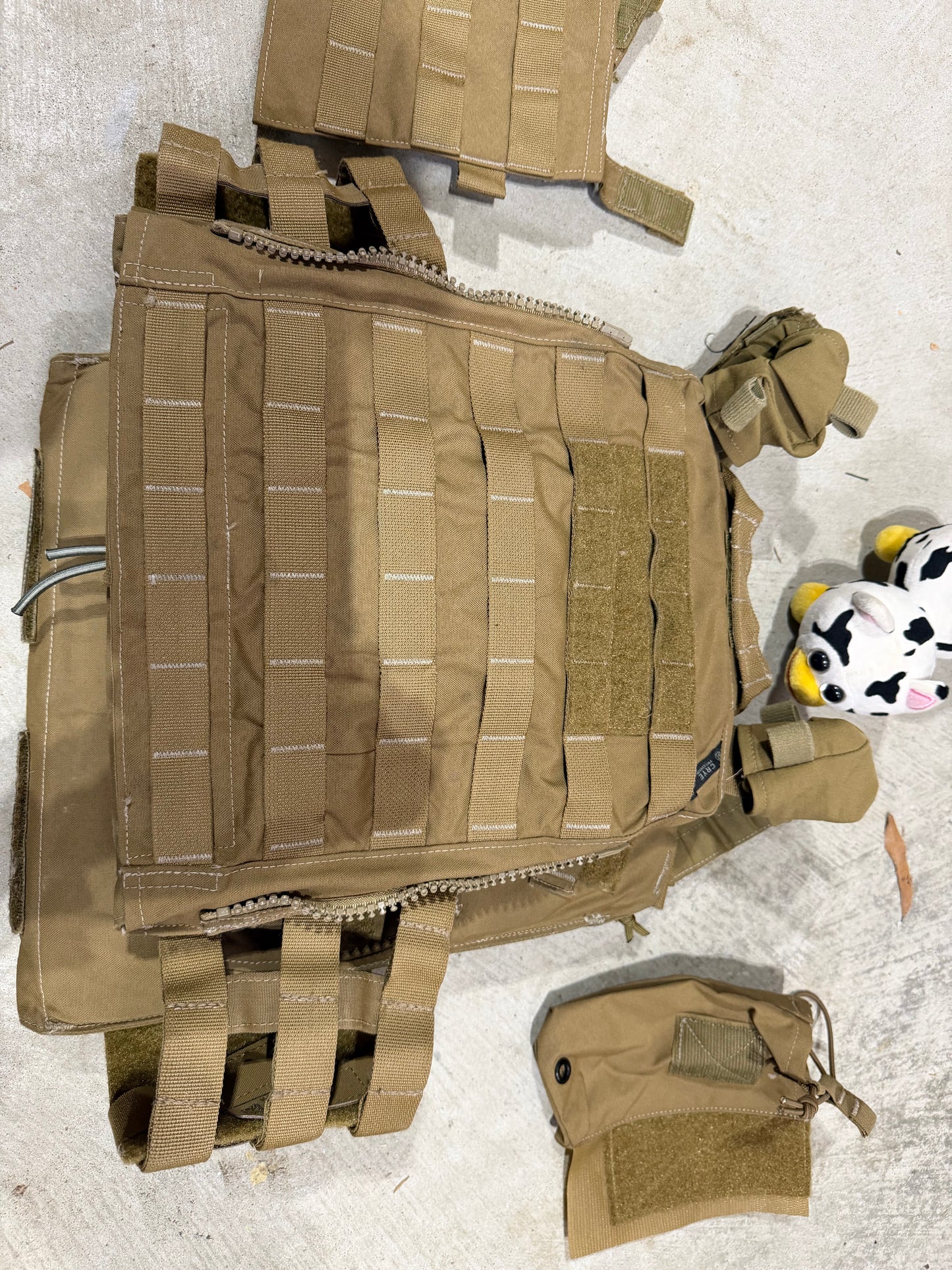 USED Crye AVS Plate Carrier (Medium Bags + S/M Cummerbund)