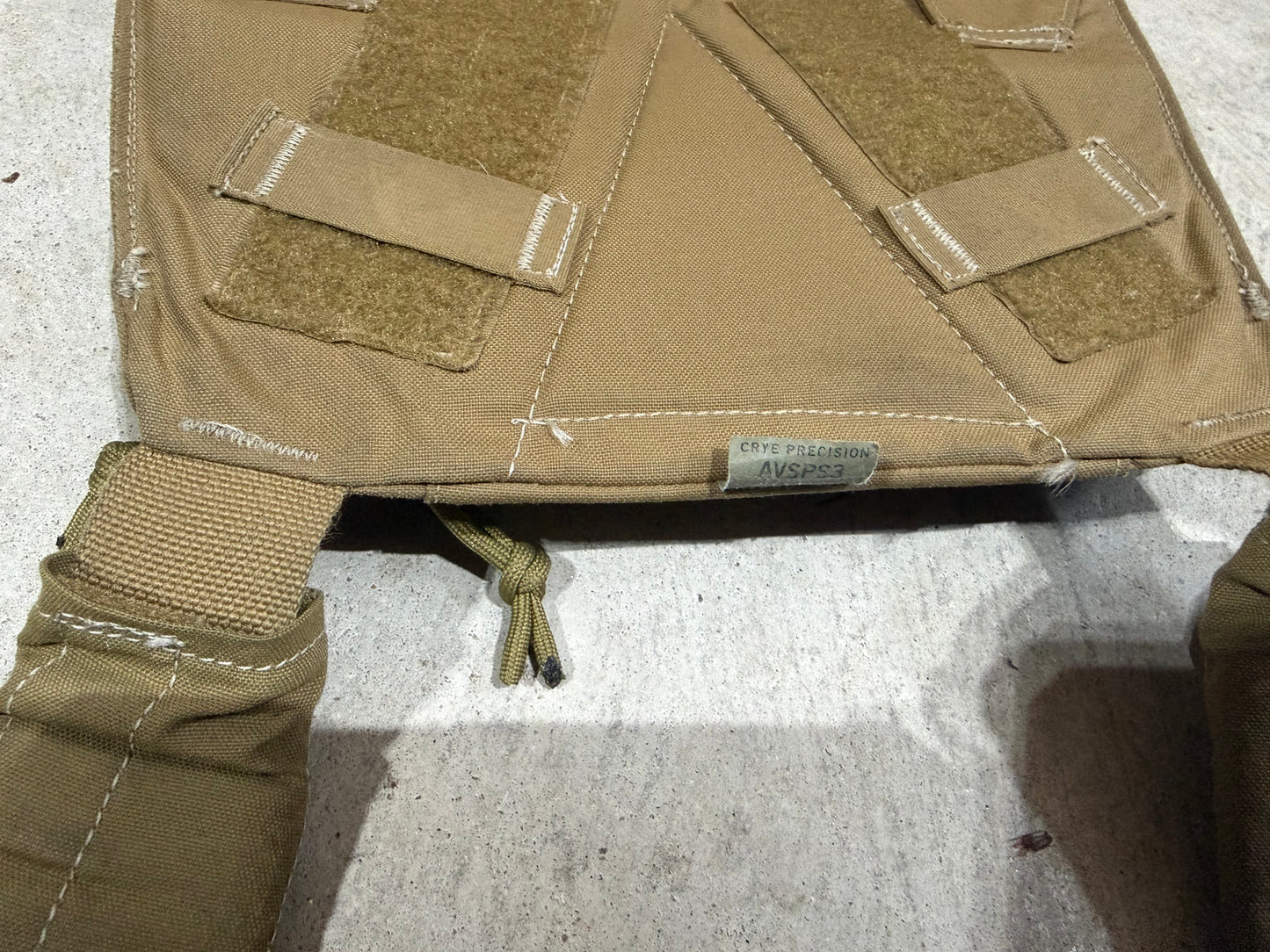 USED Crye AVS Plate Carrier (Medium Bags + S/M Cummerbund)